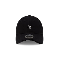 New York Yankees Distressed Twill 9TWENTY Adjustable Hat