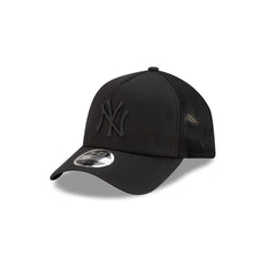 New York Yankees 2026 Batting Practice Black 9FORTY APEX Trucker Hat