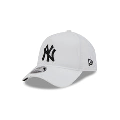 New York Yankees White 9FORTY APEX Snapback Hat