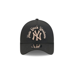 New York Yankees Gothic Lettering 9FORTY A-Frame Snapback Hat