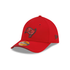 Tampa Bay Buccaneers 2026 Sideline 39THIRTY M-Crown Stretch Fit Hat