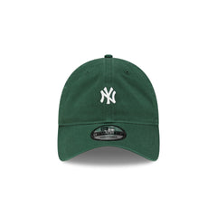 New York Yankees Mini Logo 9TWENTY Adjustable Hat