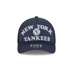 New York Yankees Button 9FORTY M-Crown A-Frame Trucker Hat