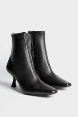 Black Thandy Boots