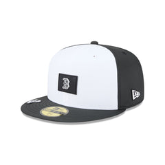 Boston Red Sox 2026 Clubhouse Black & White 59FIFTY Fitted Hat