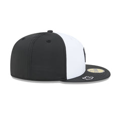 Toronto Blue Jays 2026 Clubhouse Black & White 59FIFTY Fitted Hat