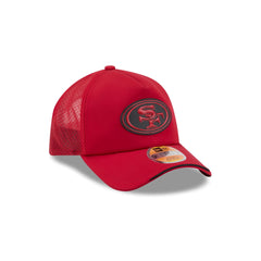 San Francisco 49ers 2026 Sideline 9FORTY APEX Trucker Hat
