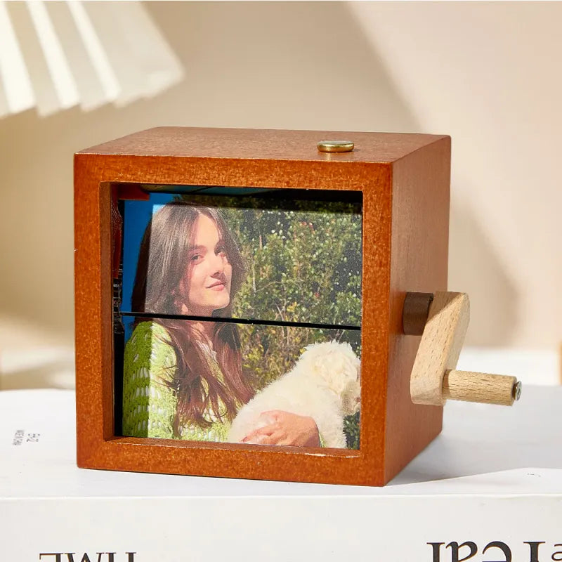 Mechanical Flipbook Box