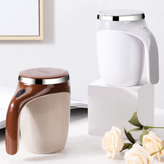 Automatic magnetic stirring coffee cup