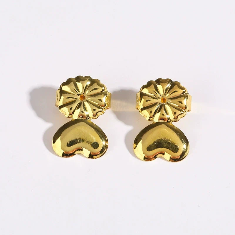 Ear stud auxiliary device to prevent drooping and falling off