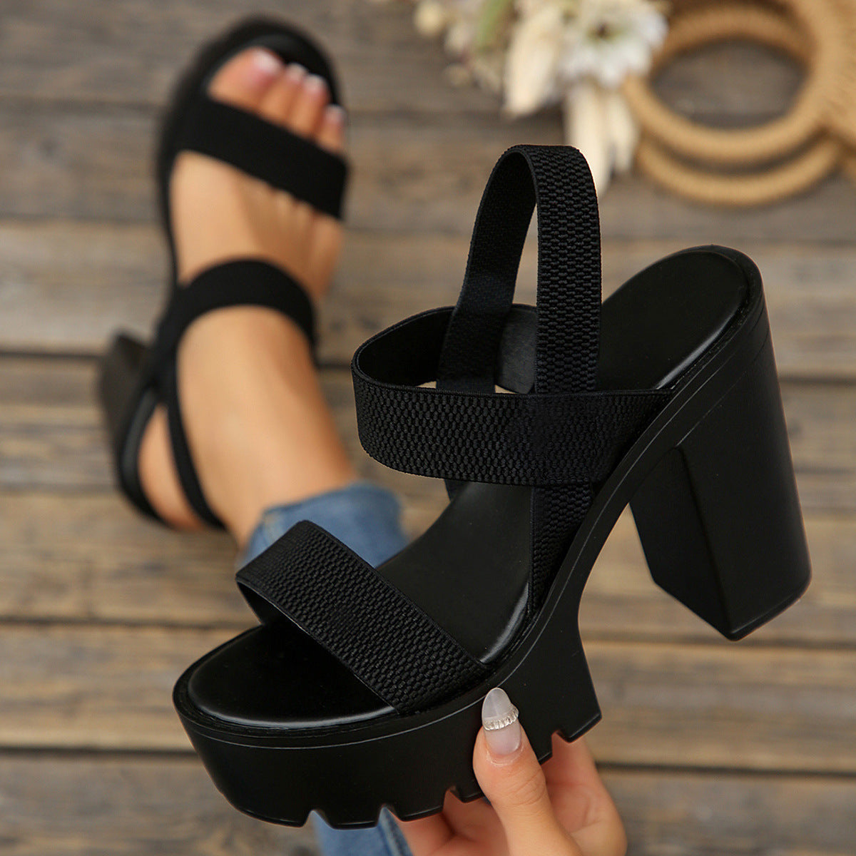 Women's black chunky heel platform sandals